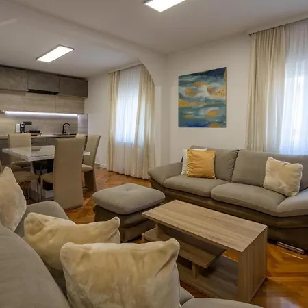 Villa Mandalinic-2